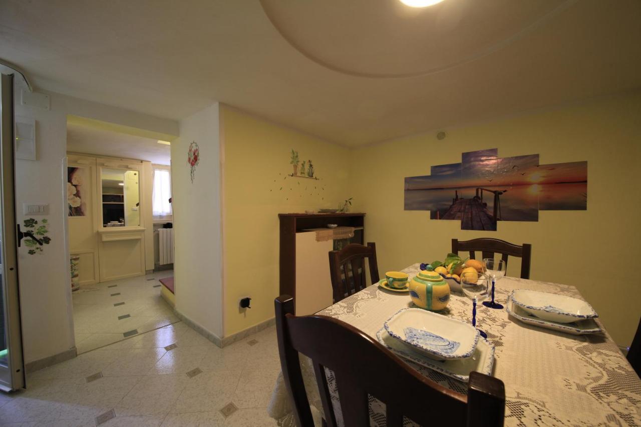 Dolls House Apartment *
